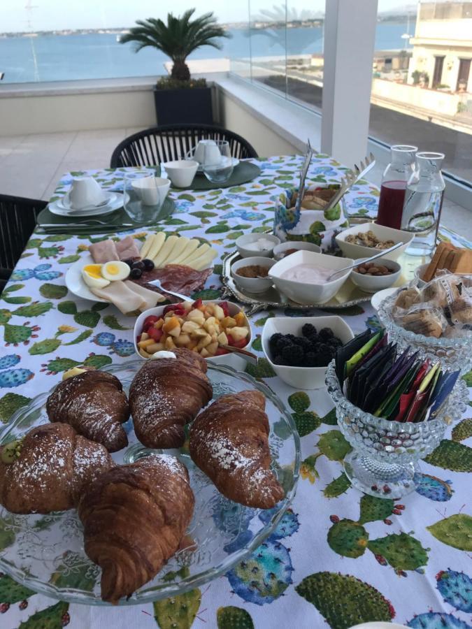 La Terrazza Sul Porto Bed & Breakfast Syracuse Exterior photo