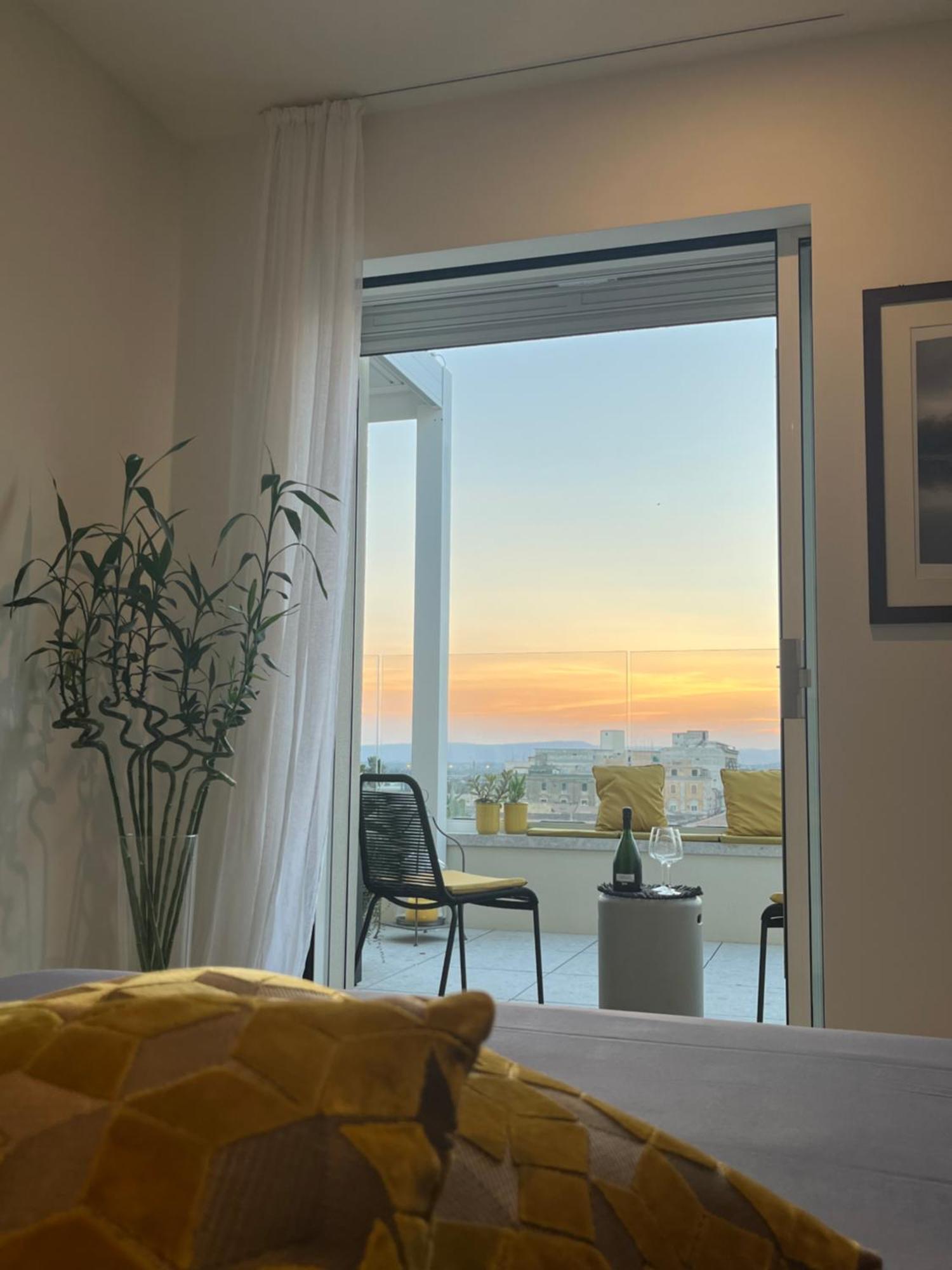 La Terrazza Sul Porto Bed & Breakfast Syracuse Exterior photo